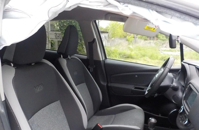 Toyota Yaris cena 20900 przebieg: 54408, rok produkcji 2019 z Łask małe 407